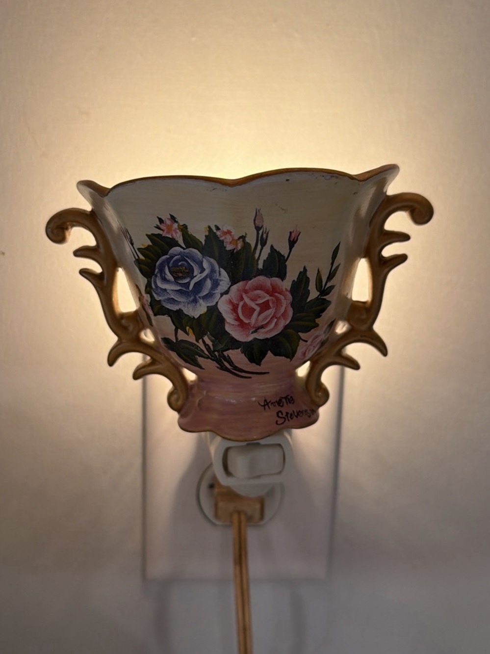 Hand-Painted Floral Ceramic Wall Sconce Night Light - Pink & Blue